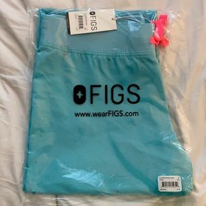 FIGS. NWT. Livingston pant. Size S. Neon blue